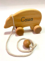 Дерев'яна іграшка Ведмедик на колесиках